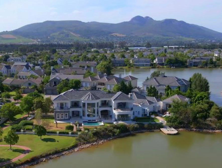 5 Bedroom Property for Sale in Val De Vie Estate Western Cape
